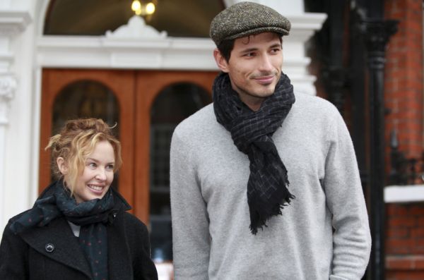 Kylie Minogue a Andres Velencosi.