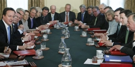 Zasedání britské koaliční vlády.