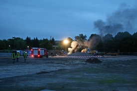 Areál, kde se pyrotechnici pokusili odpálit bombu.