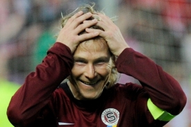 Pavel Nedvěd při exhibičním utkání v Edenu v dresu Sparty.
