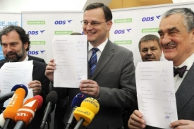 Trojkoalice chce sloučit ministerstva.
