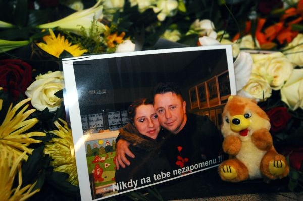 Včera se fanoušci a přátelé rozloučili s Petrem Mukem. 