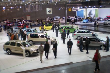 Otevřely se brány brněnského autosalonu.