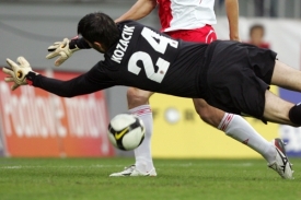 Matúš Kozáčik.