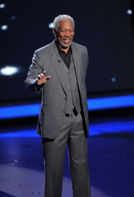 Morgan Freeman prý miluje vědu a je skvělý vypravěč. Morgan Freeman prý miluje vědu a je skvělý vypravěč.