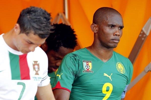 Samuel Eto´o (vpravo).