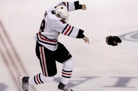 Patrick Kane bezprostředně po vítězném gólu.