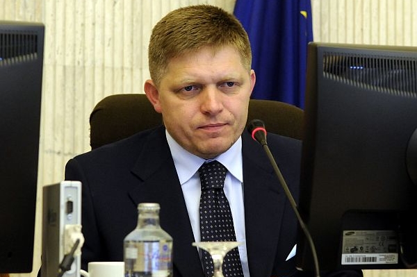Slovenskému premiérovi Robertu Ficovi padají preference.