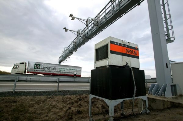 Zakázka na nový systém mýtného je za 295 milionů.