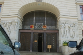Odpouštění trestů prověřuje na magistrátu protikorupční policie.
