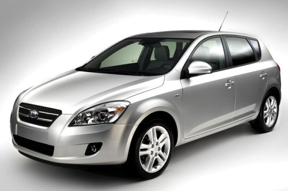 Vybraní majitelé vozu Kia cee´d musí do servisu.