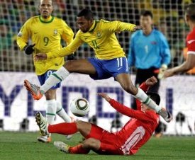 Aktivní Robinho rozdával nádherné přihrávky na své spoluhráče.