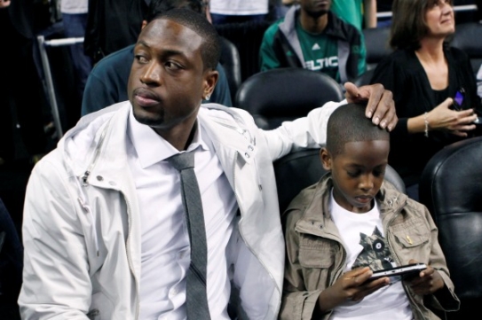 Dwyane Wade se synem. Dwyane Wade se synem.