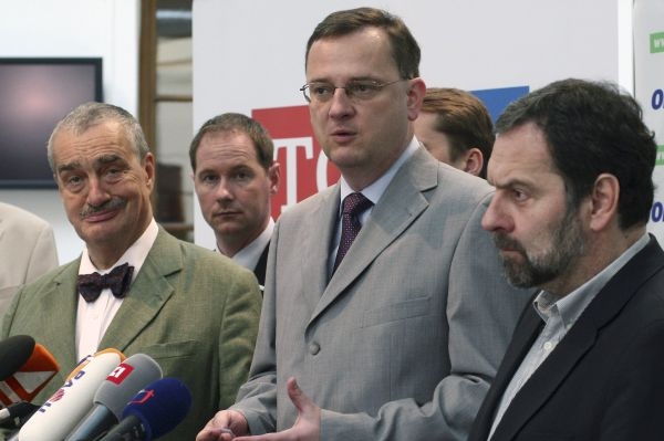 Vznikající vládní koalice chce změnu náhubkového zákona.