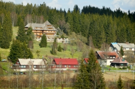 Modrava s Klostermannovou chatou.