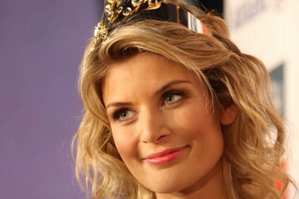 Česká miss 2009 Iveta Lutovská.