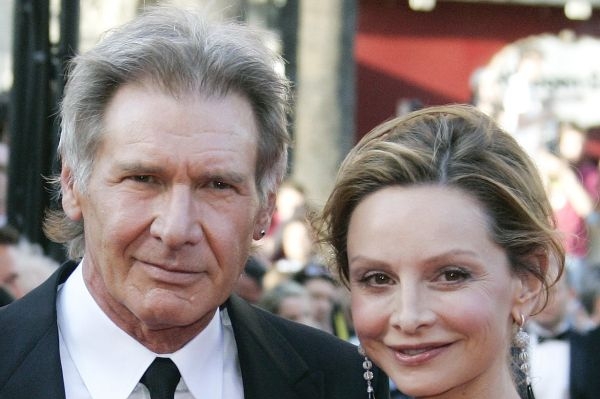 Americký herec Harrison Ford s Calistou Flockhartovou. 