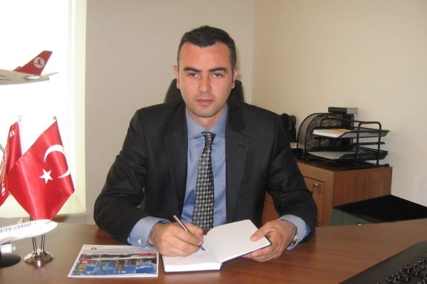 Generální ředitel Turkish Airlines pro ČR a Slovensko Salih Bayraktar.