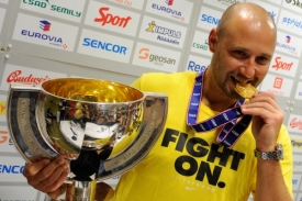 Tomáš Vokoun dostal po příletu do Česka nové zlato.