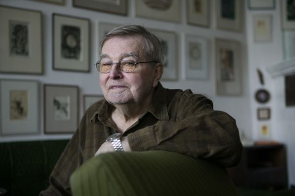 Editor a historik Vladimír Justl zemřel ve věku 81 let. Editor a historik Vladimír Justl zemřel ve věku 81 let.