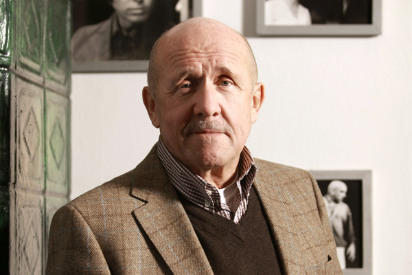 Petr Nárožný.