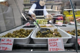 Speciální obchody s národními specialitami si oblíbilo mnoho Čechů.