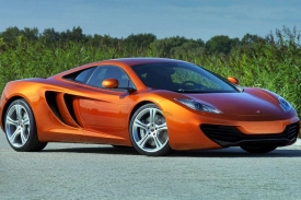 Nový luxusní sporťák McLaren MP4-12C.