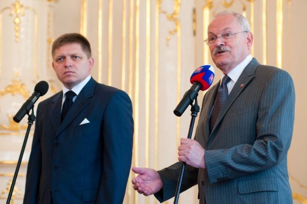 Robert Fico jedná s prezidentem Gašparovičem o sestavení vlády.