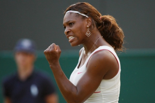 Serena Williamsová své pukrle královně neukázala. Serena Williamsová své pukrle královně neukázala.