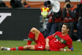 Cristiano Ronaldo, Jája.