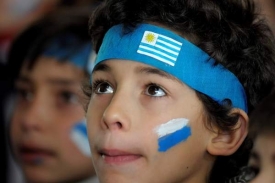 Malý fanoušek Uruguaye.