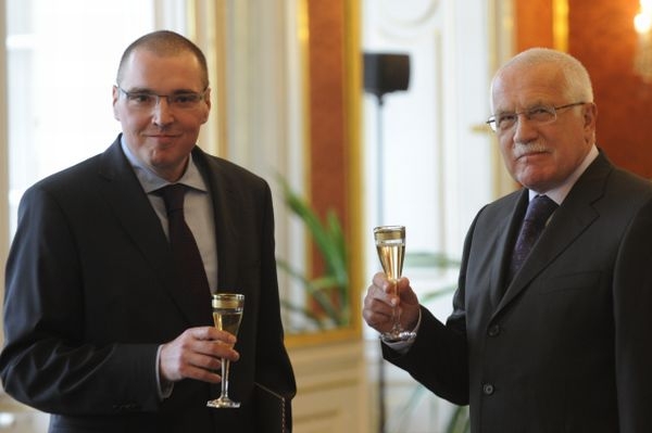 Klaus a nový guvernér České národní banky Miroslav Singer.
