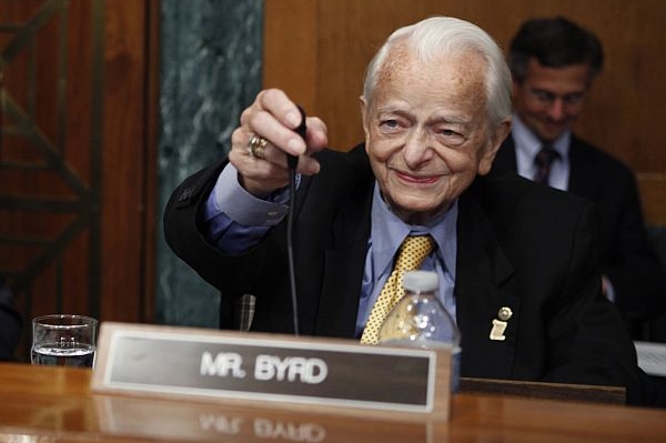 Senátor Robert Byrd na fotografii z letošního května.