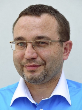 Ministr Dobeš založil Věci veřejné a podnikal s ministrem Bártou.