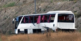 Armádní autobus po útoku PKK letos v červnu v Istanbulu.