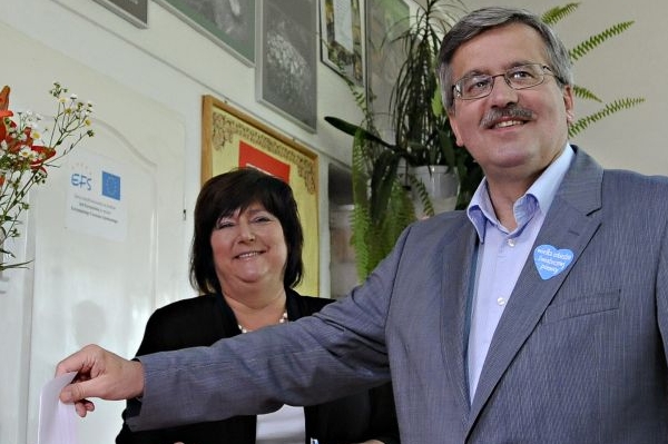 Nový polský prezident Komorowski se vzdá poslaneckého mandátu.