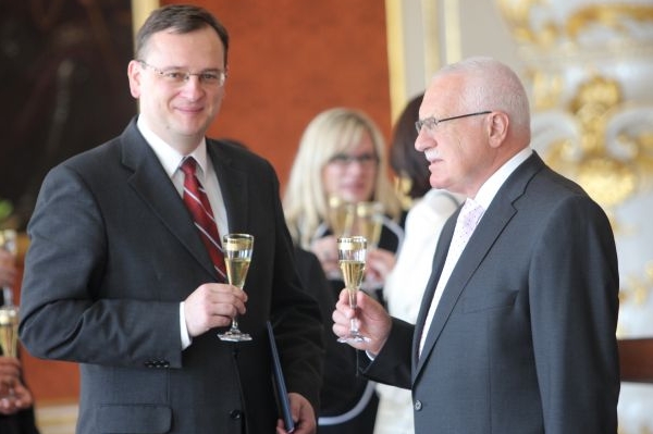 Prezident Václav Klaus jmenuje novou vládu asi 13. července.