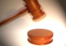 Žaloba na Arizonu (ilustrace).