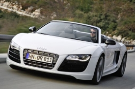 Vyzvývavý design Audi R8 Spyder.