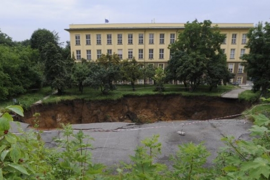 Tunel Blanka se propadl již potřetí.