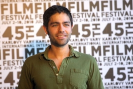 Další hvězda festivalu americký herec a režisér Adrian Grenier.