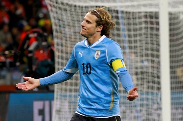Diego Forlán má na šampionátu skvělou formu.