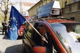 Fanoušek jednotného týmu?