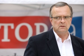 Miroslav Kalousek veškeré Filipovy informace vyvrátil.