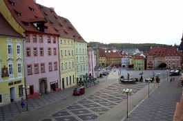 GVU Cheb sídlí na hlavním náměstí. GVU Cheb sídlí na hlavním náměstí.