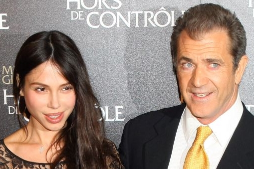 Mel Gibson s Oksanou Grigorijevovou.
