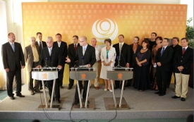 Vedení sociální demokracie představuje složení stínové vlády.