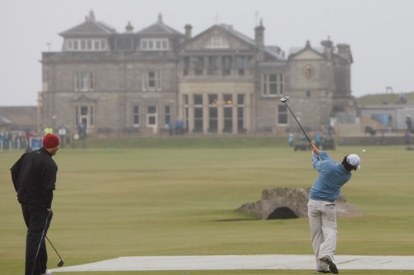 Legendární Old Course v St. Andrews.