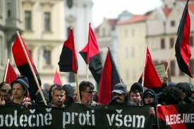 ANTIFA se zaměřuje na sebeobranu a boj proti exptremistům.