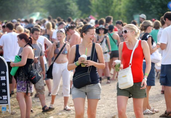 Alkoholtestery se objevují na velkých i malých festivalech. 
